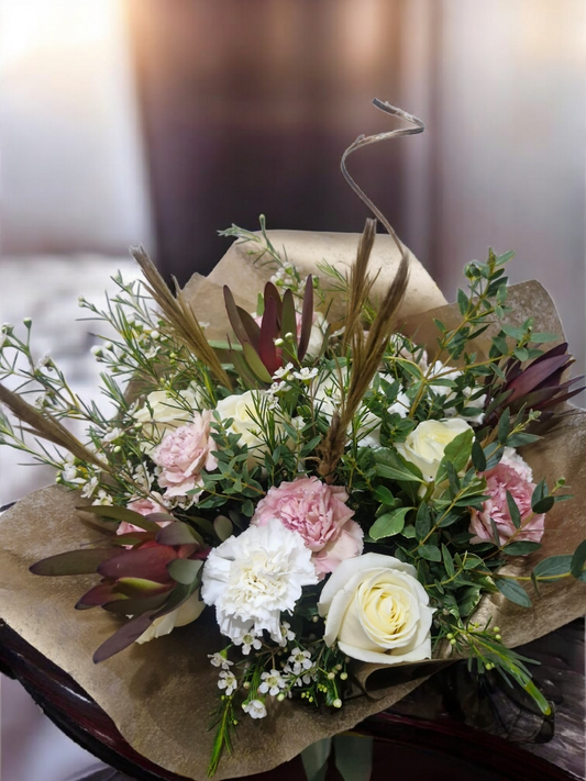 Neutral Florist’s Choice Bouquet