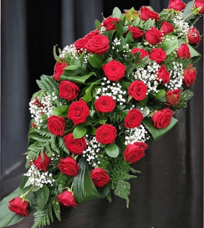 4ft All Rose Coffin Spray